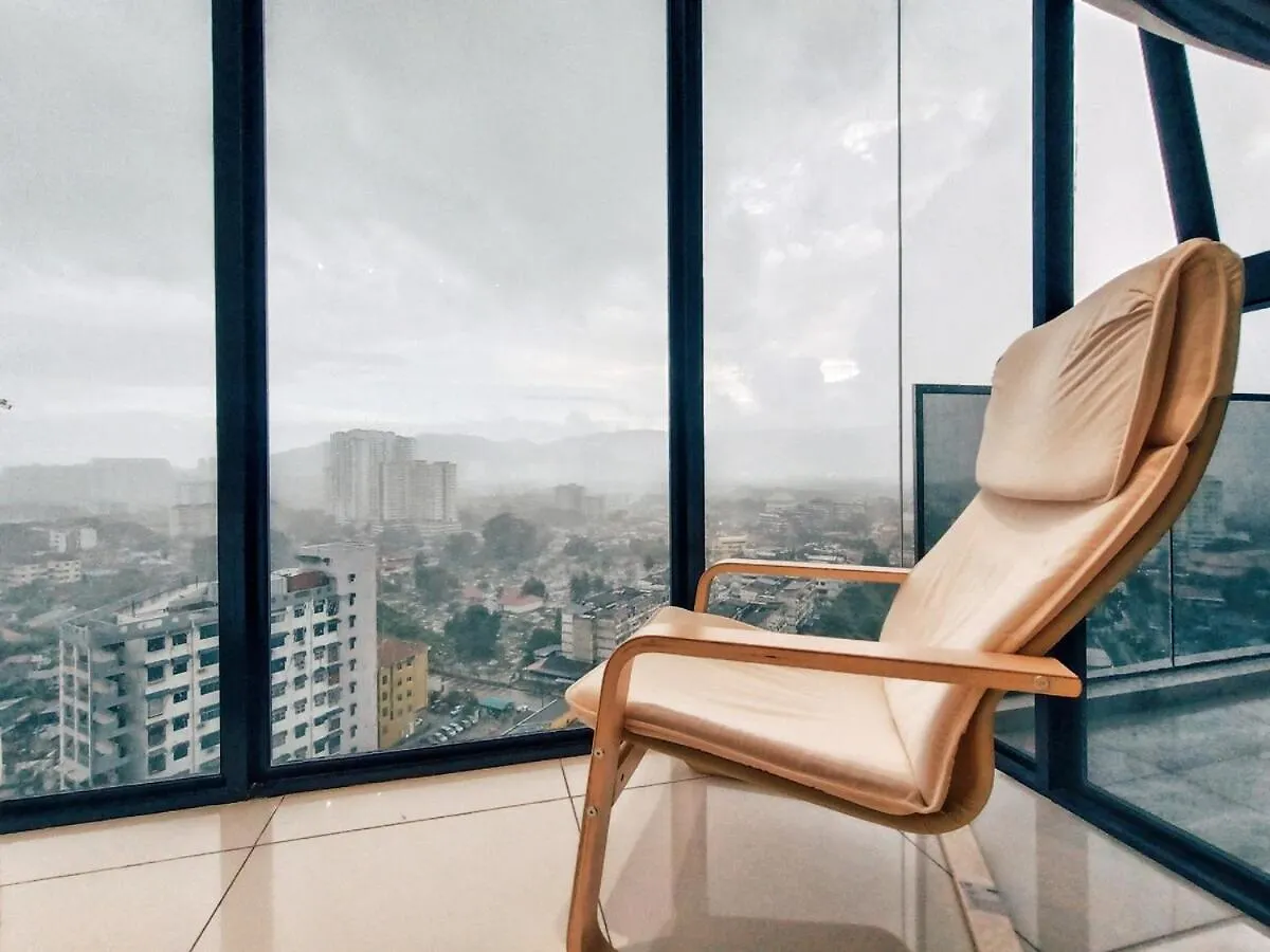 Stunning 2Br With Infinity Pool & City Views George Town Malásia